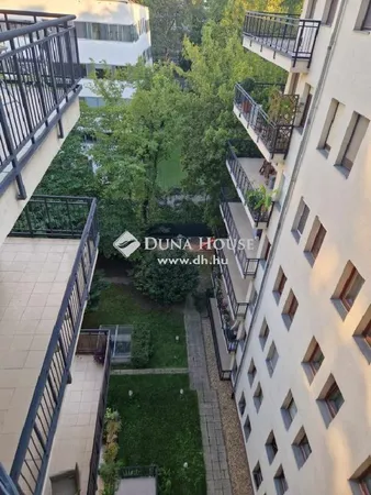 Eladó lakás Budapest VI. kerület, Nagykörúton kívüli terület 137 nm