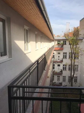Eladó lakás Budapest VI. kerület, Eötvös utca 105 nm