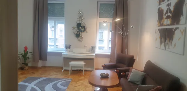 Eladó lakás Budapest VII. kerület, Thököly utca 56 nm