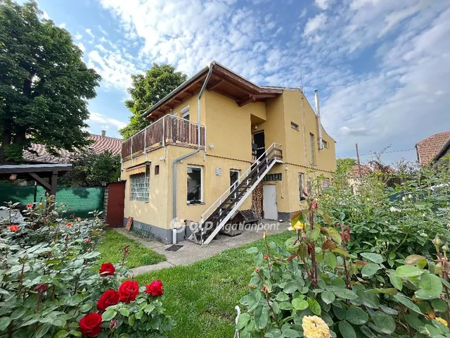 Eladó ház Budapest XV. kerület 160 nm