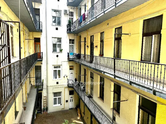 Eladó lakás Budapest VIII. kerület 100 nm