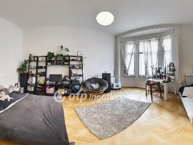 Eladó lakás Budapest VI. kerület, Nagykörúton kívüli terület 111 nm