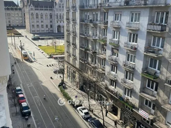 Eladó lakás Budapest V. kerület 80 nm
