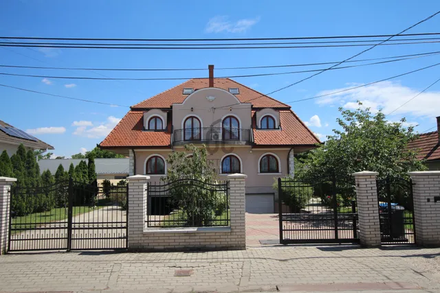 Eladó ház Budapest XVI. kerület, Rákosszentmihály 435 nm
