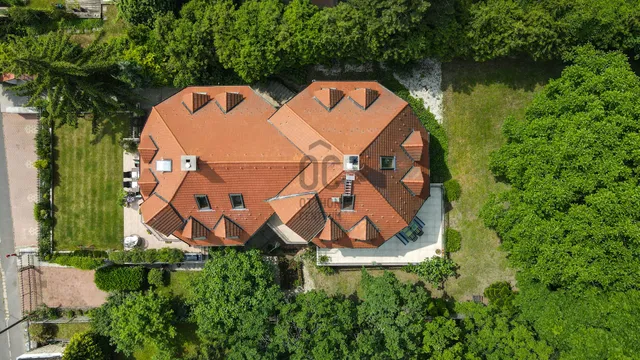 Eladó ház Budapest II. kerület, Vérhalom, Gárdonyi Géza út 515 nm
