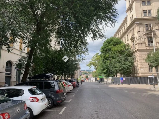 Eladó lakás Budapest V. kerület 73 nm