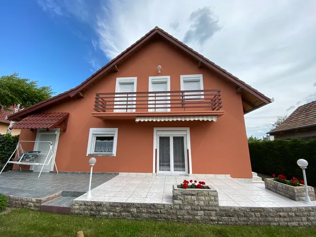 Eladó ház Balatonfűzfő, Kölcsey Ferenc utca 160 nm
