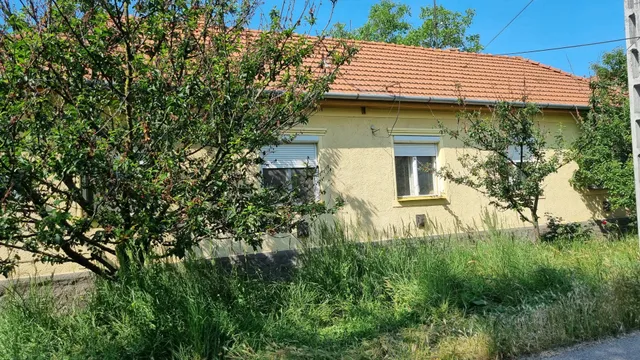 Eladó ház Szeged, Gyálarét 90 nm