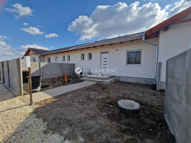 Eladó új építésű lakópark Kiskunlacháza, Zrínyi Miklós utca 72 nm