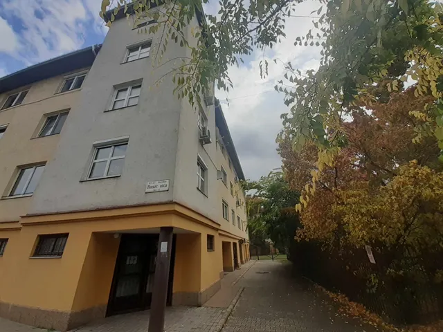Eladó lakás Budapest XIV. kerület, Huszt utca 48 nm