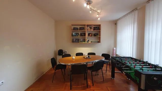 Eladó kereskedelmi és ipari ingatlan Debrecen, Belváros 250 nm