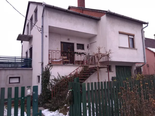 Eladó ház Győrzámoly 230 nm