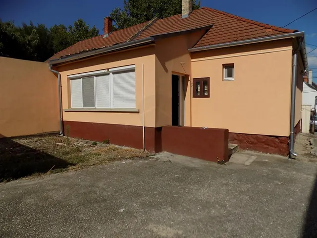 Eladó ház Győr, Nádorváros 94 nm