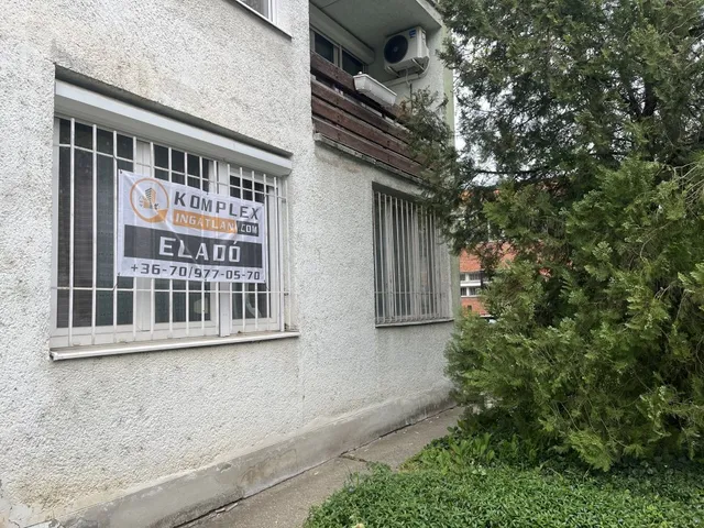 Eladó lakás Tatabánya, Dózsakert 70 nm