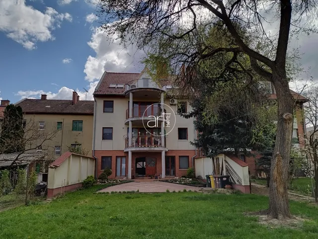 Eladó lakás Szeged, Felsőváros 90 nm
