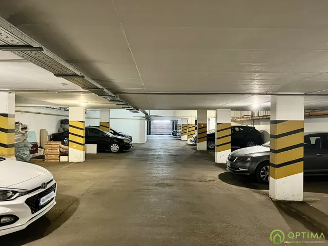 Eladó garázs Budapest XIII. kerület, Angyalföld, Dolmány utca 13 nm