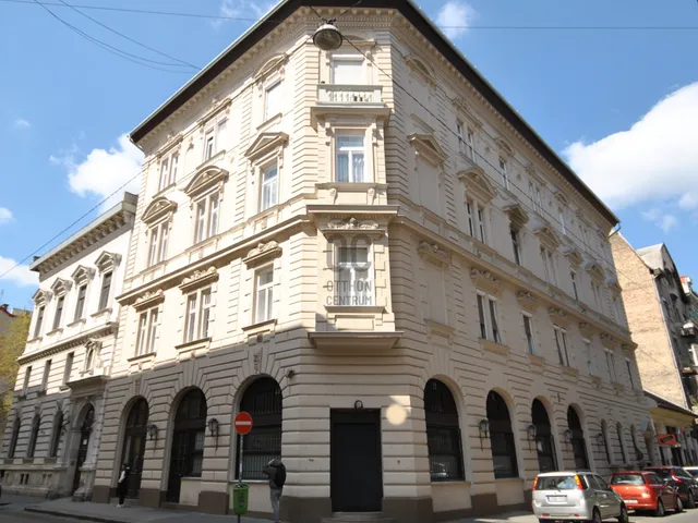 Eladó kereskedelmi és ipari ingatlan Budapest VI. kerület 286 nm