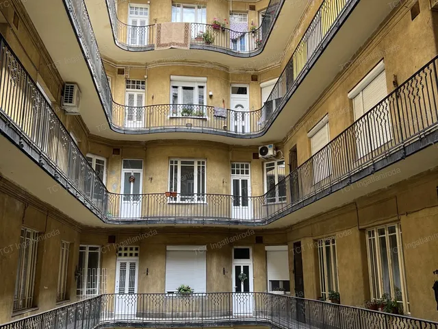 Eladó lakás Budapest VIII. kerület 74 nm