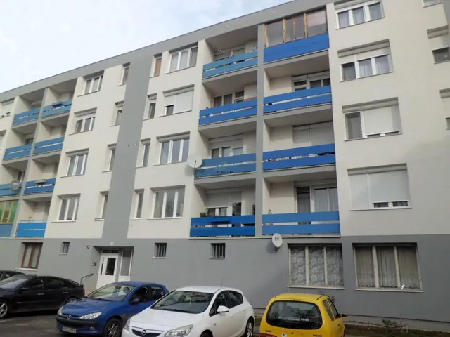 Eladó lakás Szombathely, Derkovits-lakótelep 47 nm