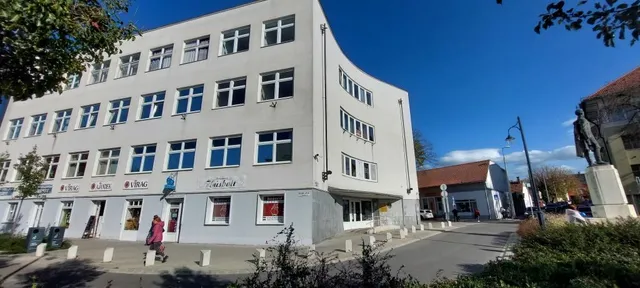 Kiadó kereskedelmi és ipari ingatlan Kaposvár, Belváros 21 nm