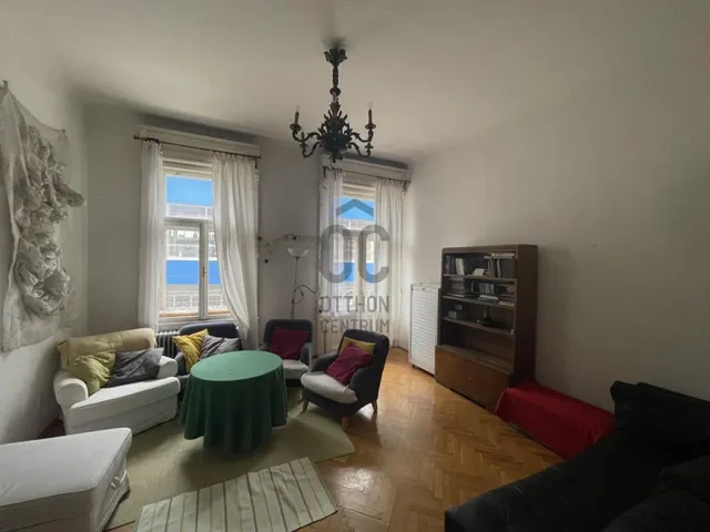 Eladó lakás Budapest II. kerület 101 nm