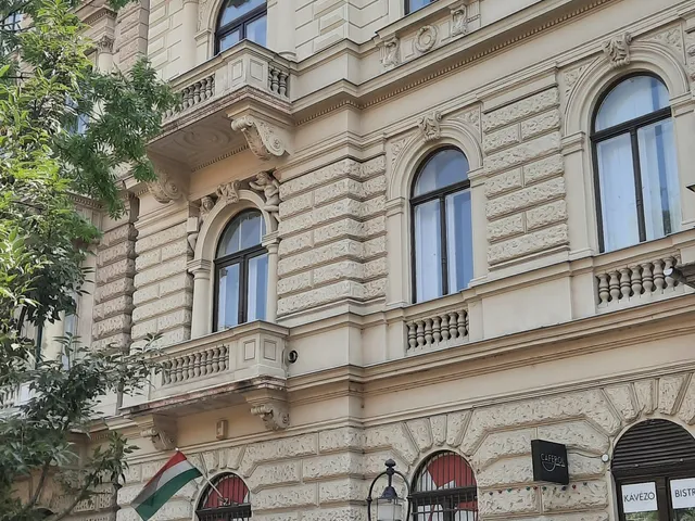 Eladó lakás Budapest VI. kerület 140 nm