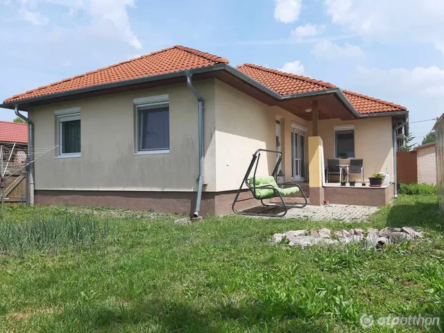 Eladó ház Győrzámoly 621 nm