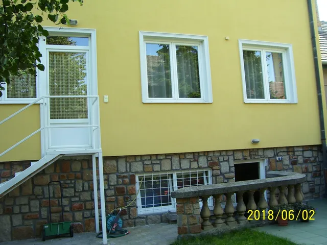 Eladó ház Budapest XIV. kerület, Herminamező 394 nm
