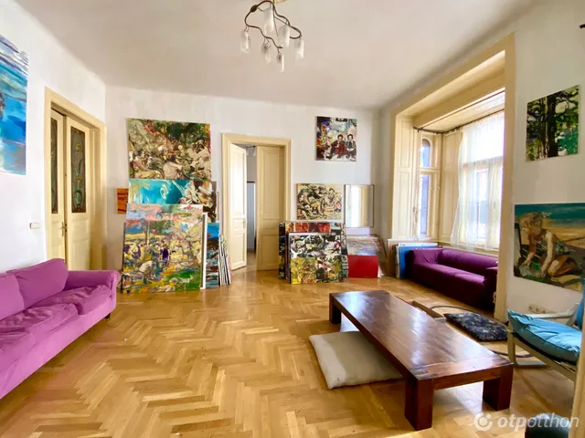 Eladó lakás Budapest VI. kerület, Nagykörúton kívüli terület 130 nm