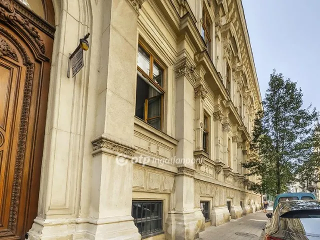 Eladó kereskedelmi és ipari ingatlan Budapest VIII. kerület 2174 nm