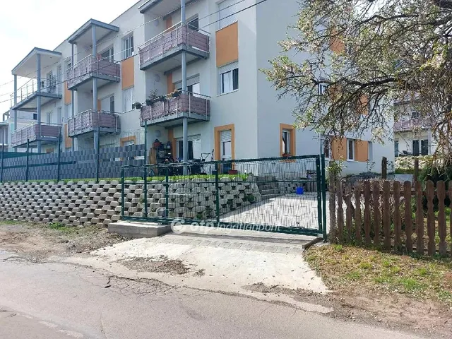 Eladó lakás Pécs, Postavölgy 41 nm