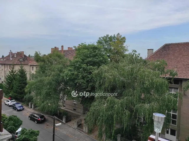 Eladó lakás Győr, Belváo közeli 81 nm