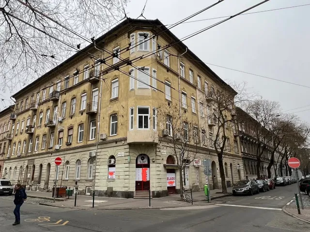 Eladó kereskedelmi és ipari ingatlan Budapest VII. kerület 26 nm