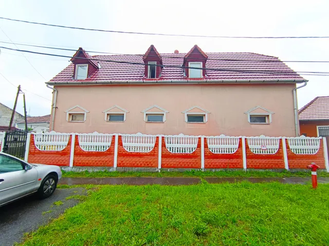 Eladó ház Miskolc, Győri kapu 200 nm
