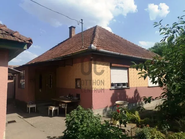 Eladó mezőgazdasági ingatlan Debrecen, Dombos 100 nm