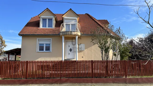 Eladó ház Debrecen, Lencztelep 260 nm