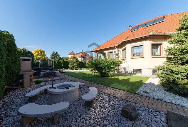 Budapest XVII. kerület eladó családi ház 5 szobás: 240 millió Ft