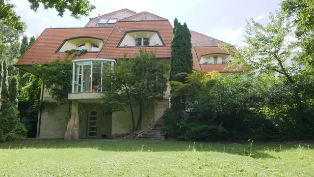 Eladó ház Budapest XII. kerület, Istenhegy 700 nm