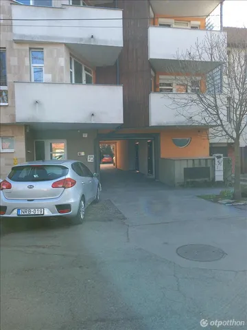 Eladó garázs Szeged, Avar 8 15 nm