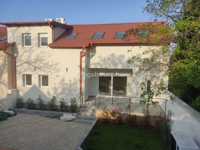 Eladó ház Budaörs 145 nm