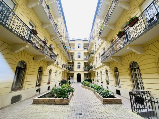 Eladó lakás Budapest XIV. kerület, Városliget 183 nm