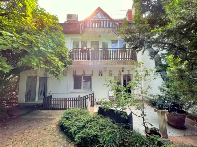 Eladó ház Budapest XII. kerület, Széchenyi-hegy, Fodor utca 340 nm