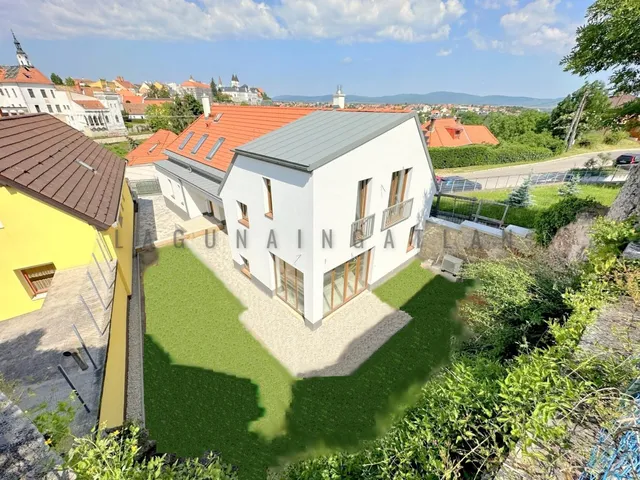 Eladó ház Veszprém, Veszprém-Várnegyed 135 nm