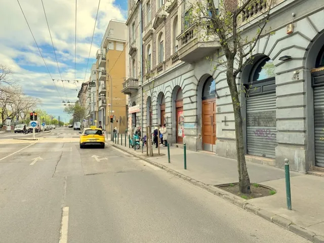 Eladó kereskedelmi és ipari ingatlan Budapest VI. kerület, Nagykörúton kívüli terület 314 nm
