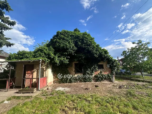 Eladó telek Budapest XVII. kerület, Rákoscsaba 734 nm