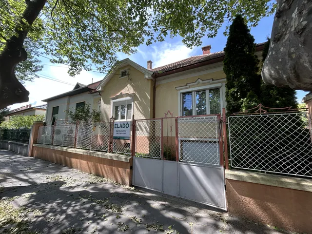 Eladó ház Győr, Révfalu 190 nm