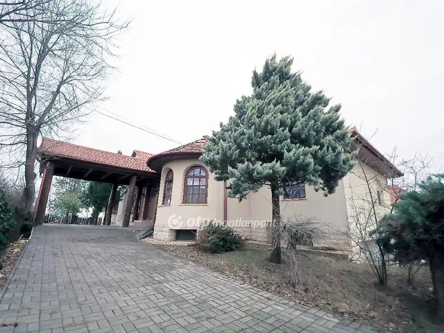 Eladó ház Debrecen 280 nm