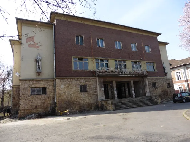 Eladó kereskedelmi és ipari ingatlan Miskolc, Diósgyőr, Sétány utca 2557 nm