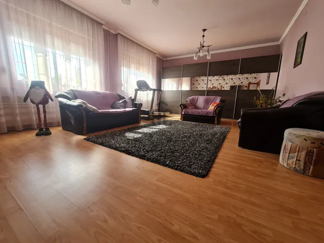 Eladó ház Debrecen, Lencztelep 145 nm