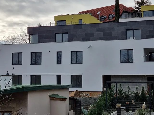 Eladó lakás Pécs, Egyetemváros 60 nm